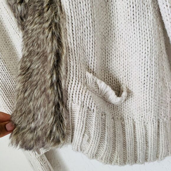 Zara Cardigan Sweater Women L Beige Knit Brown Fur Mob Wife Glam Preppy Boho - Picture 9 of 12